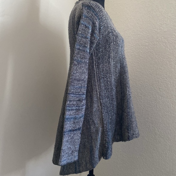 Max Edition size S, blue and grey a-line sweater - Picture 4 of 6